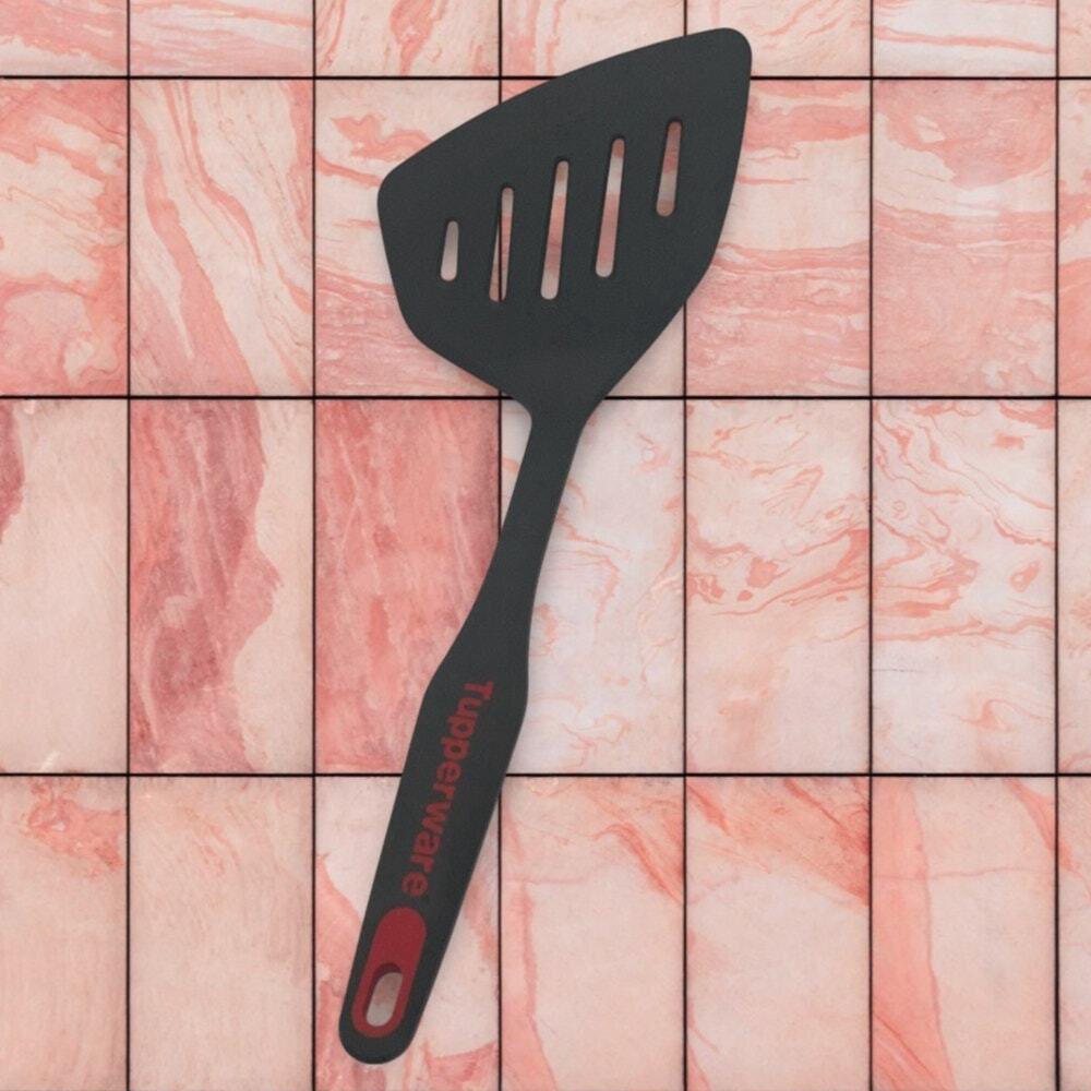 Tupperware 6782A Large Slotted Spatula Pancake Turner Chef Series Black Red USA